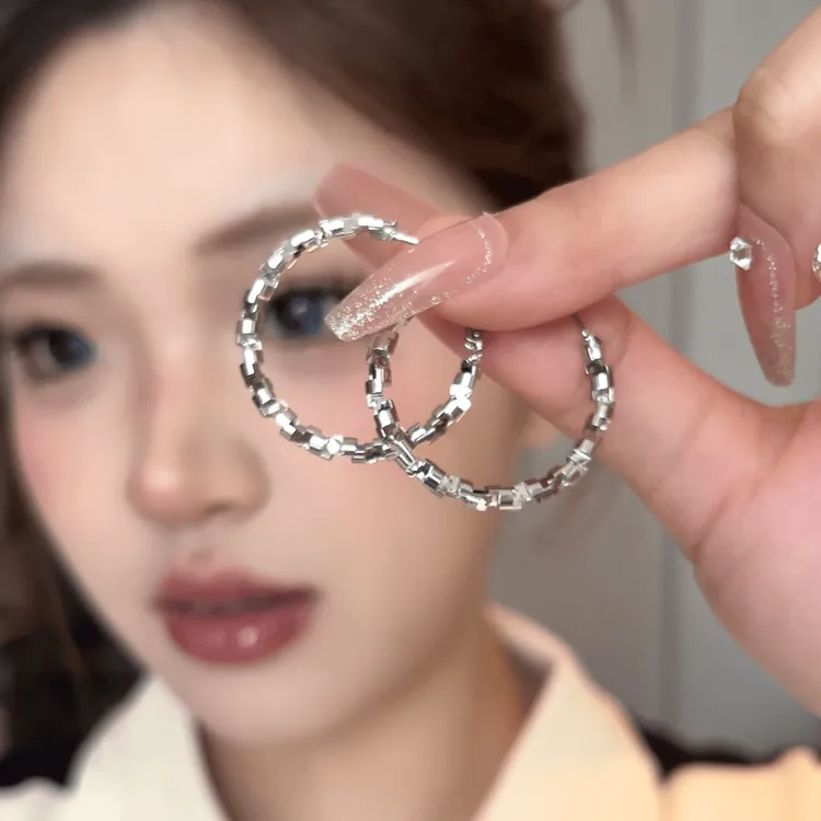 铜合金耳饰 碎银子圆圈耳圈女高级感耳环小众设计气质耳扣耳饰潮