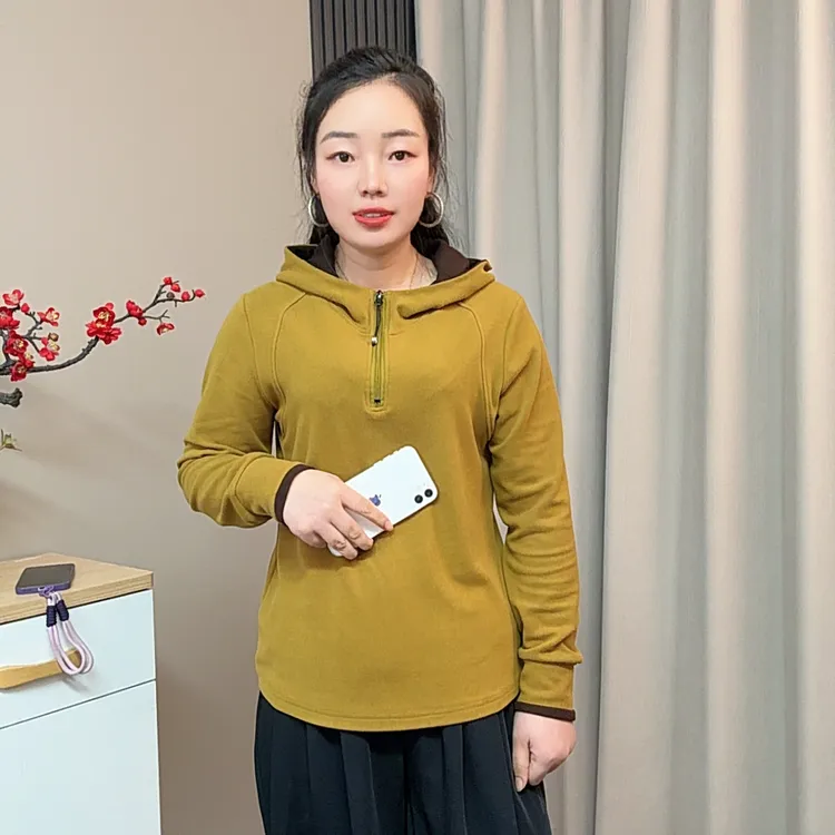 时尚连帽的德绒卫衣半拉链洋气百搭保暖上衣显瘦