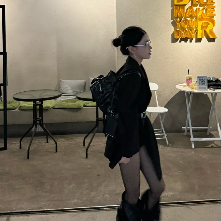 V领常规款纯色千金风单排扣西装设计感休闲春秋上衣6776