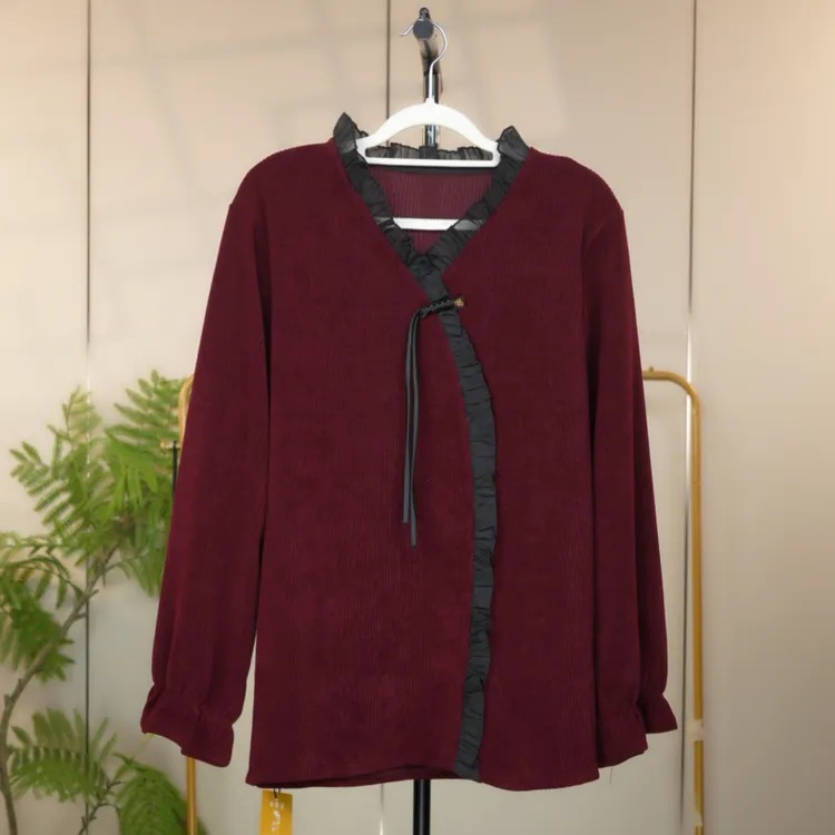 Z002 红色V领花边上衣女士高级时尚百搭气质显瘦卫衣