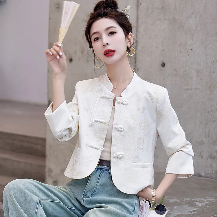 新中式国风短外套女小个子2025年春秋新款小香风盘扣提花改良上衣