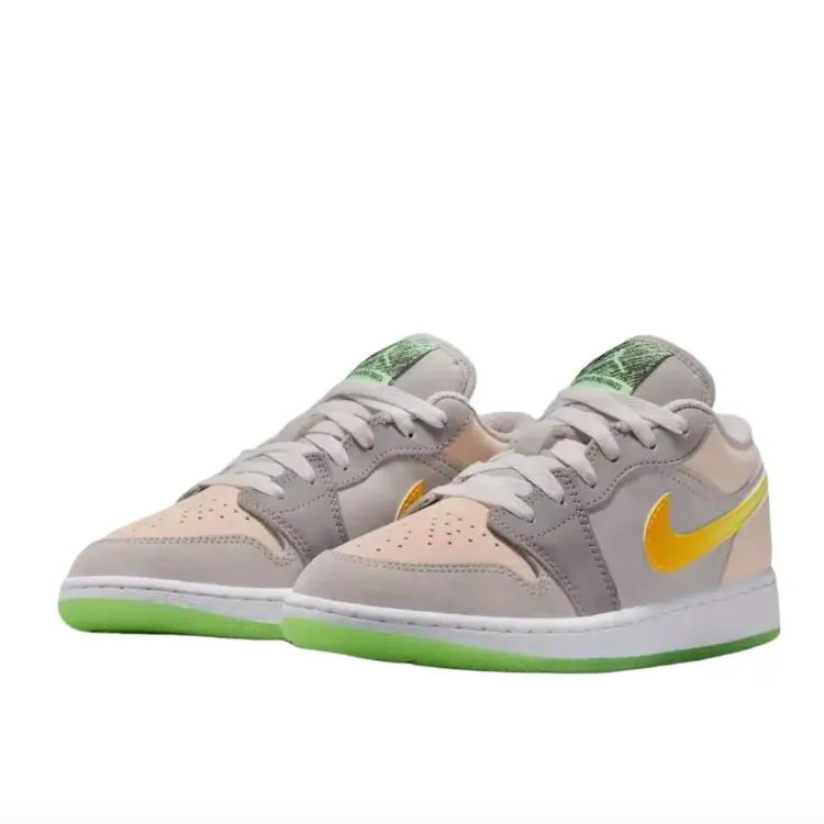 Nike/耐克正品AJ1低帮GS休闲流光风荧光白绿百搭板鞋HQ2030-001
