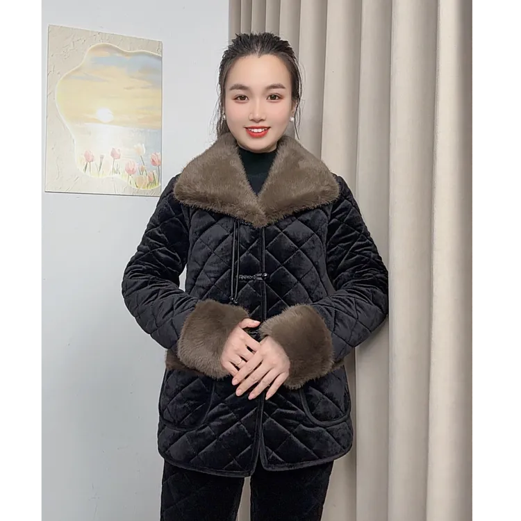 新款大翻领套装棉衣时尚显瘦加绒加厚冬季保暖毛毛领