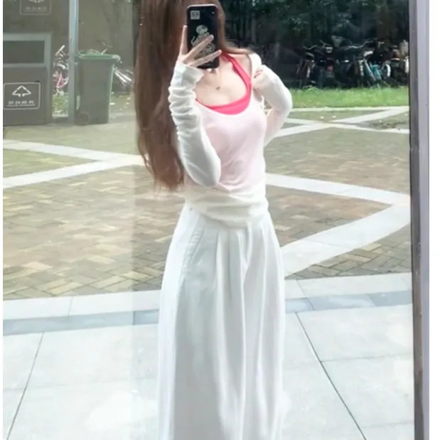 多巴胺玫红色挂脖背心+T恤女叠穿真两件夏季辣妹显瘦防晒罩衫ins