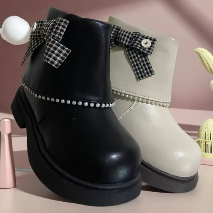 迪迪服装店女童马丁靴2025冬季新款韩版加绒保暖短靴蝴蝶结公主靴