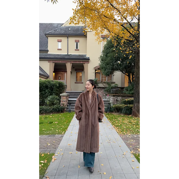 郭九九呢  气质保暖宽松长款毛毛外套加绒喇叭牛仔裤 G925Z20890