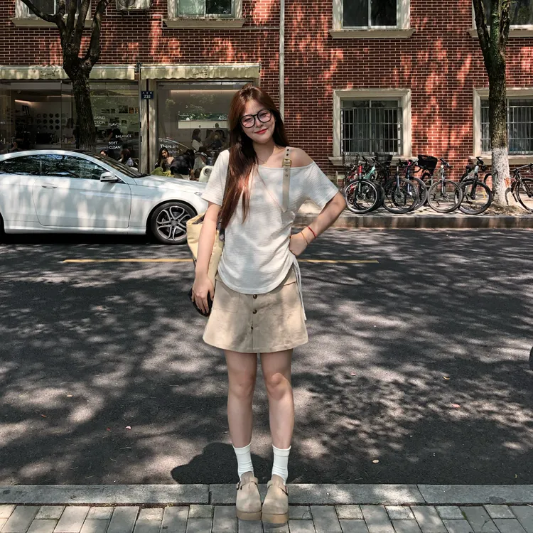 维维&南岛风大码女装露肩绑带设计感上衣女夏宽松显瘦T恤ZYY1832