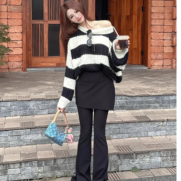 韩版复古条纹斜领针织衫毛衣女针织秋冬黑白慵懒显瘦宽松套头上衣