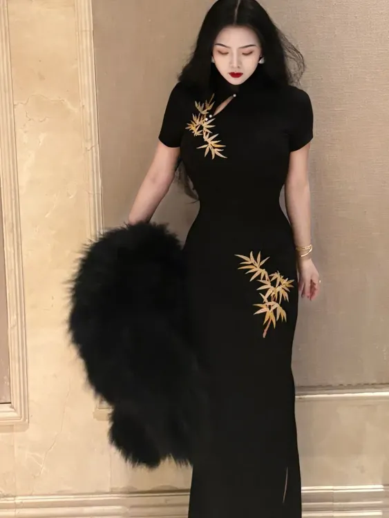 画报夫人 2025夏新款自制新中式弹力刺绣旗袍连衣裙 短袖金竹