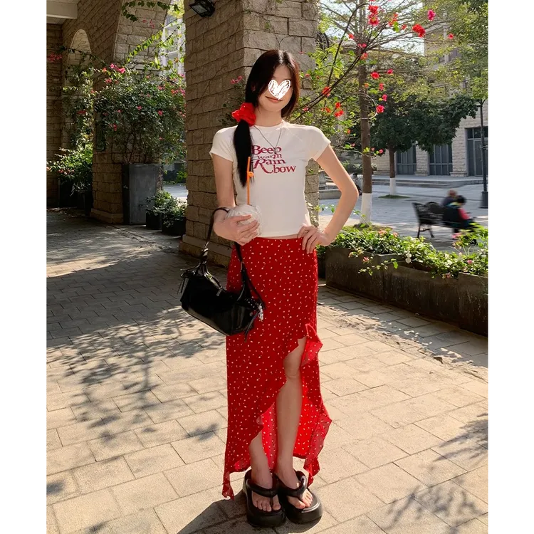 【2件套】不规则荷叶边红色碎花半身裙搭配T恤夏季复古长款开叉半裙