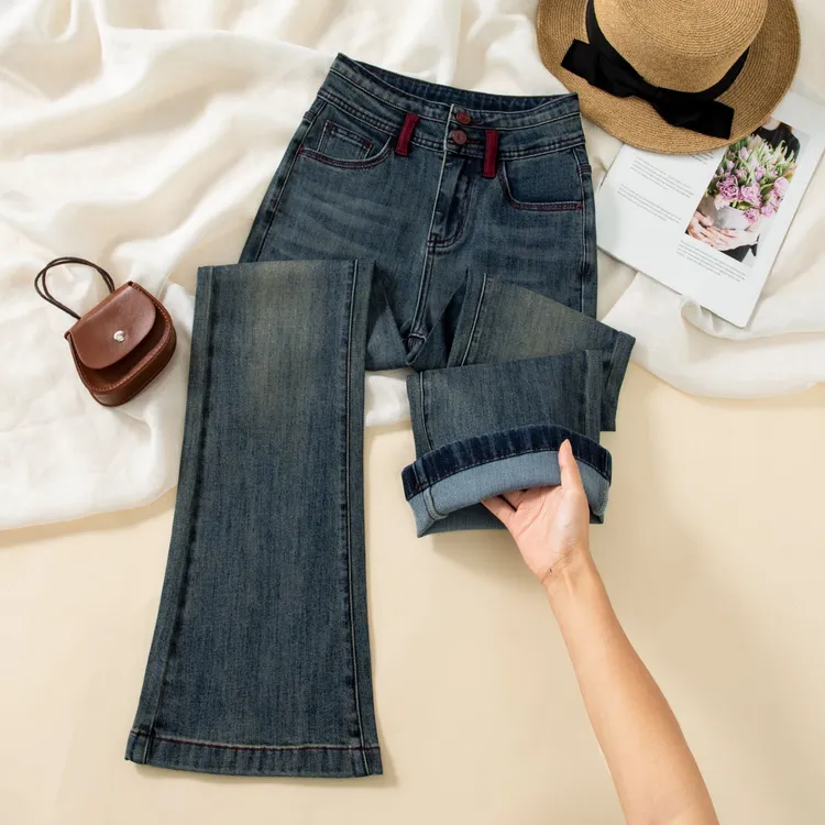 安哥拉红撞色微宽松九分微喇牛仔裤女秋冬新款高腰显瘦八分喇叭裤