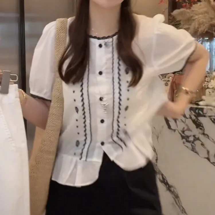 复古夏季衬衫圆领宽松型女士气质上衣女2025新款设计感短袖衬衣