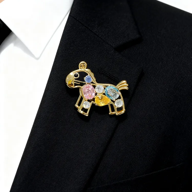合金胸针 卡通小马胸针精致微镶彩宝锆石西装大衣胸花饰品别针
