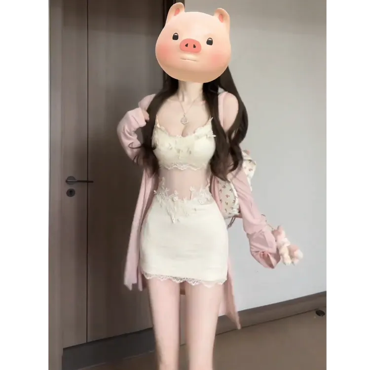 【绵绵仲夏】韩系气质女神2025夏季新款ins性感花朵拼接蕾丝连衣裙