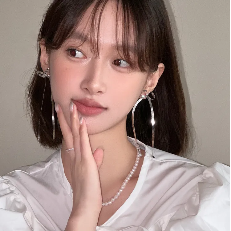 ERBAN/耳伴 铜合金耳饰 飘带流苏蝴蝶结耳钉女2025新款高级感耳环