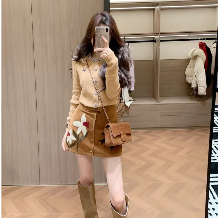 2026秋冬新款小香风法式高级感镶钻短款毛衣高级感印花半身裙套装