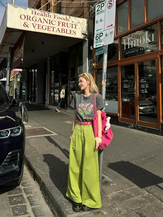 2025夏季新款美式复古印花灰色T恤上衣搭配休闲裤显瘦两件套装女