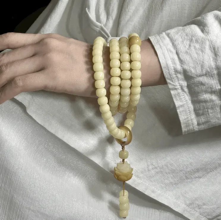 精品奶油菩提风化老料高油高密文玩手持手串108颗莲花菩提手串