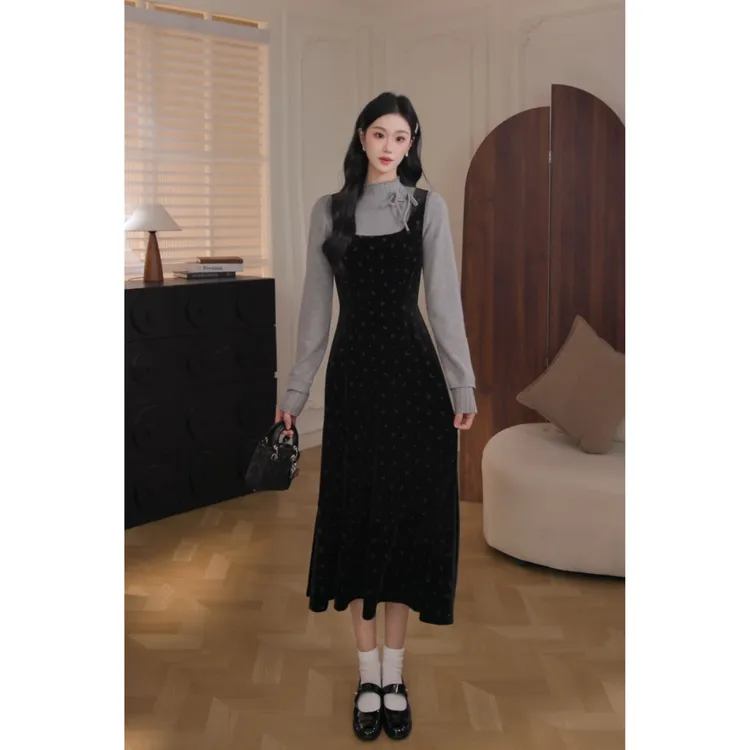 鹿向南【克洛伊少女】2025秋季新款套装黑色显瘦连衣裙女QJD00633