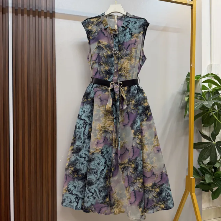 新款大码女装时尚气质碎花中长款大裙摆显瘦连衣裙