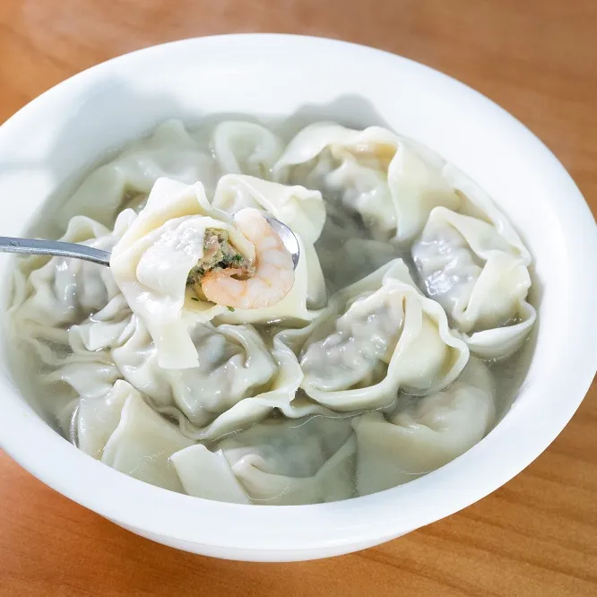 卫姐点心上海特产荞麦黑松露荠菜大鲜虾仁馄饨