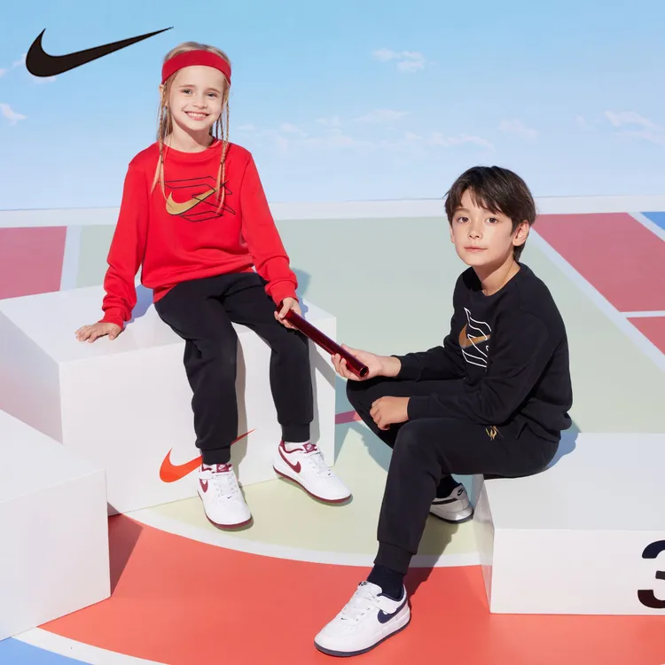Nike 耐克童装男女中大童圆领舒适运动儿童卫衣套装1110&加绒1109