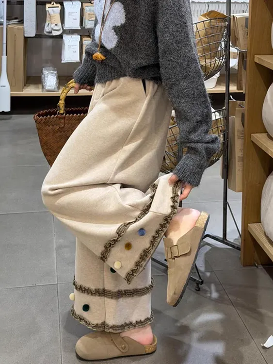 版型巨好看的杏色木耳边彩球糯米裙裤大码女装冬加厚休闲阔腿裤裙