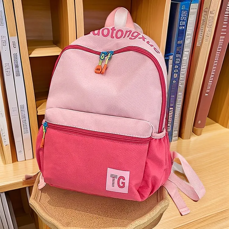 幼儿园书包小学生2025新款一二年级男女生超轻软儿童补习旅行背包