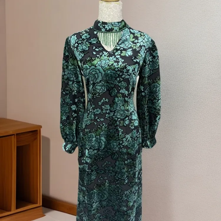秋季新款高端绿色金丝绒XP-DHW布料 烂花连衣裙旗袍礼服面料