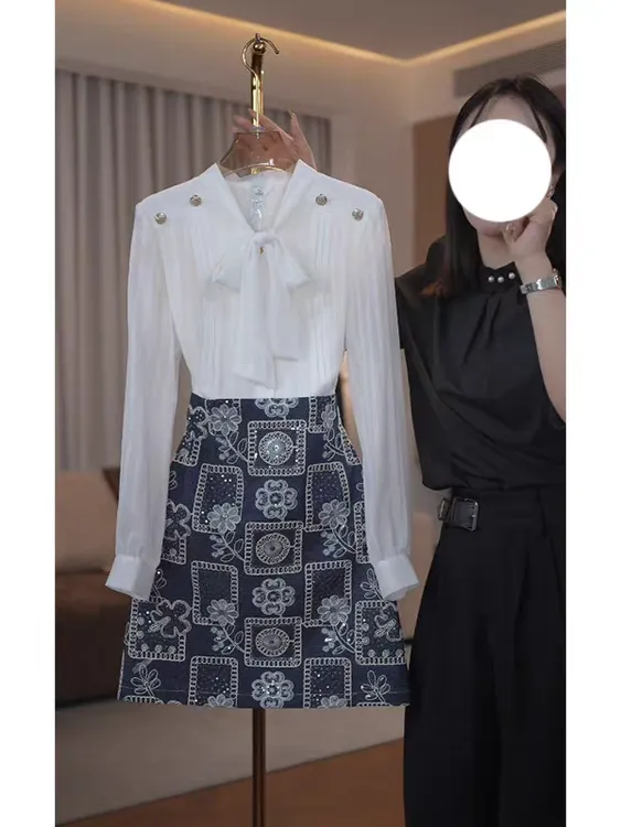 法式名媛风高级感系带长袖连衣裙女拼接收腰显瘦短裙2025秋季新款