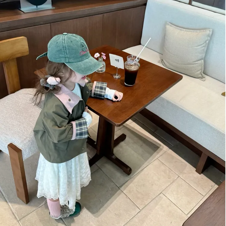 小思家女童2025秋季时髦洋气韩版圆领内搭T恤甜美蕾丝半身裙套装