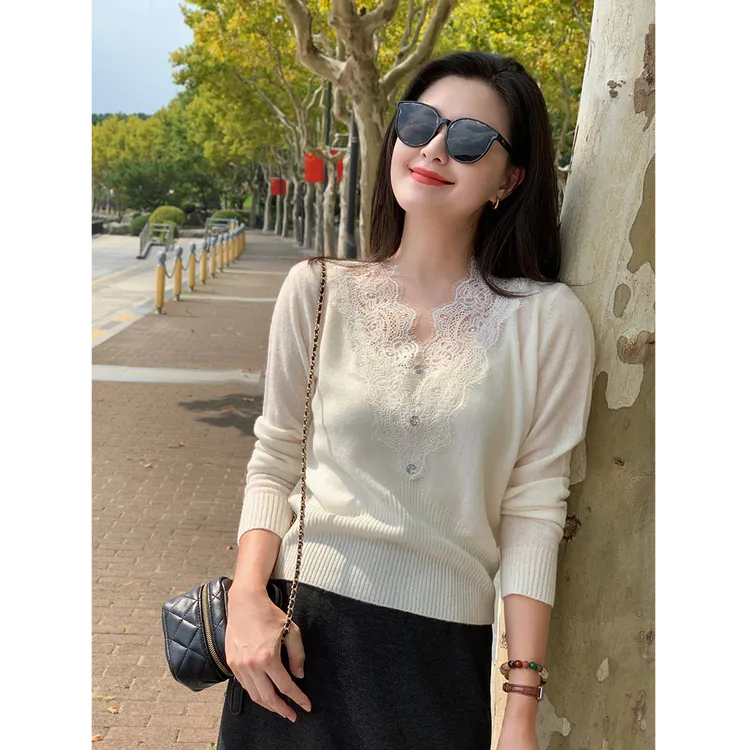 法式内搭白色蕾丝v领长袖针织衫女秋冬气质高级感毛衣打底衫上衣