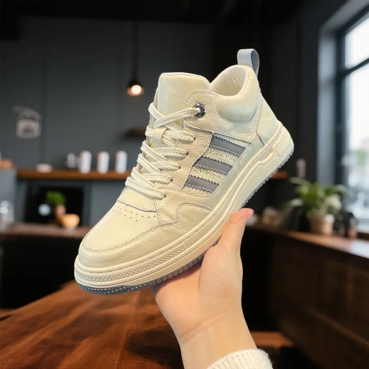 秋冬季新款高帮头层牛皮休闲板鞋防滑耐磨透气不臭脚软底软面9099