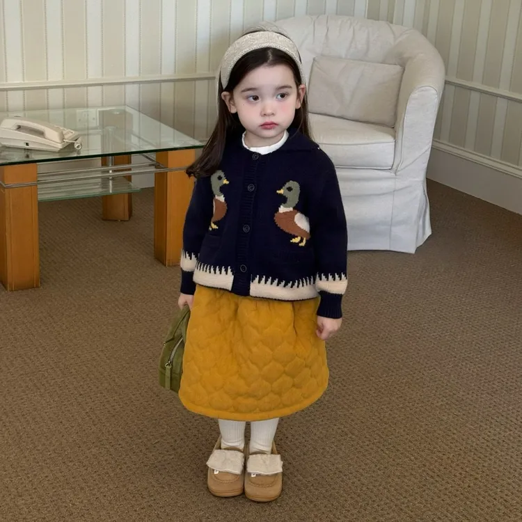 女童套装针织毛衣女宝宝韩版复古加厚毛衣开衫外套夹棉短裙两件套
