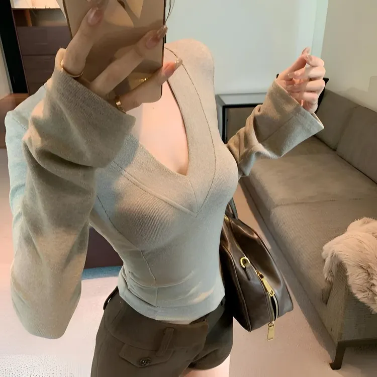 2025秋冬法式【慕斯羊绒】简约设计感显瘦长袖打底衫女纯色百搭内搭