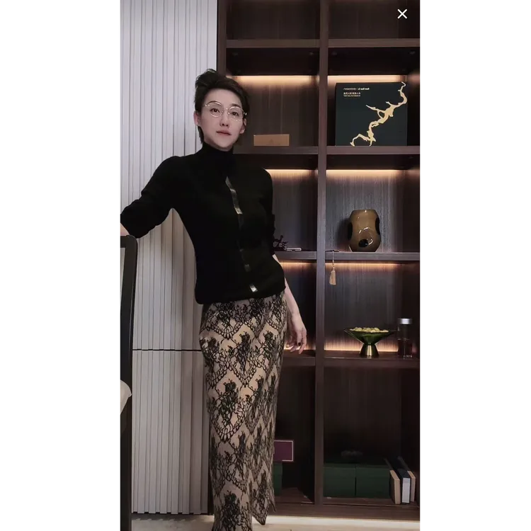 条纹羊绒半裙  Q0635