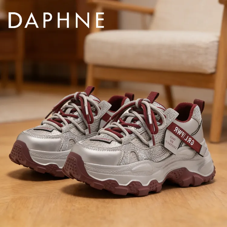 达芙妮厚底增高休闲鞋女2026春秋时尚百搭加绒舒适极简风老爹鞋