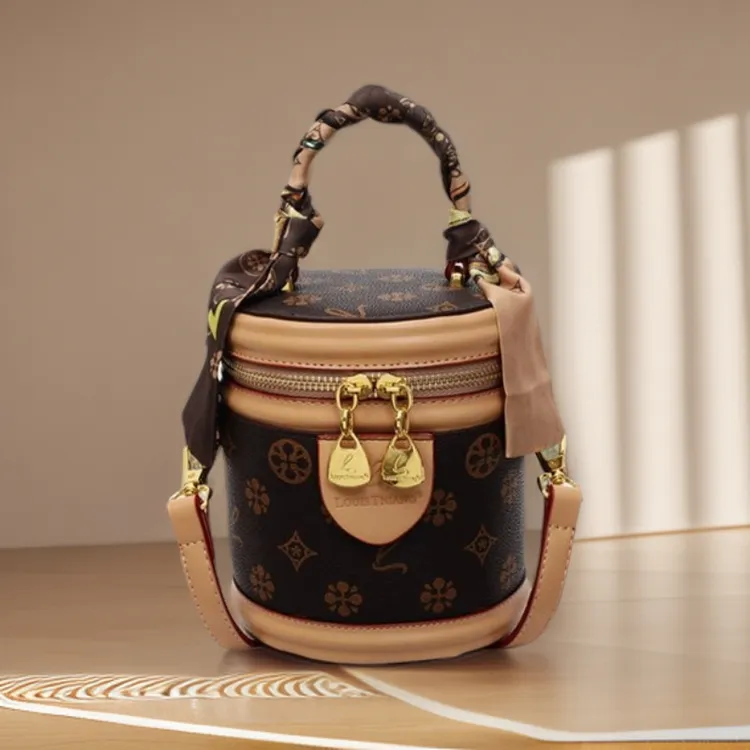 LouisTniano路易天奴正品水桶包轻奢时尚百搭圆筒包百搭挎包