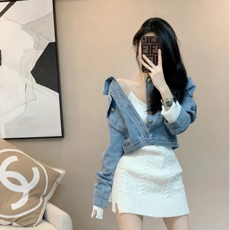2025年新款高级感洋气超火减龄女牛仔外套女短款针织连衣裙