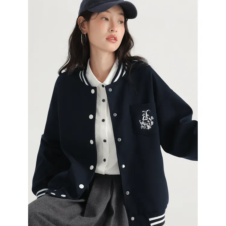 爱蔷薇大码蓝色棒球服外套女春装学院风穿搭开衫2025新款胖上衣