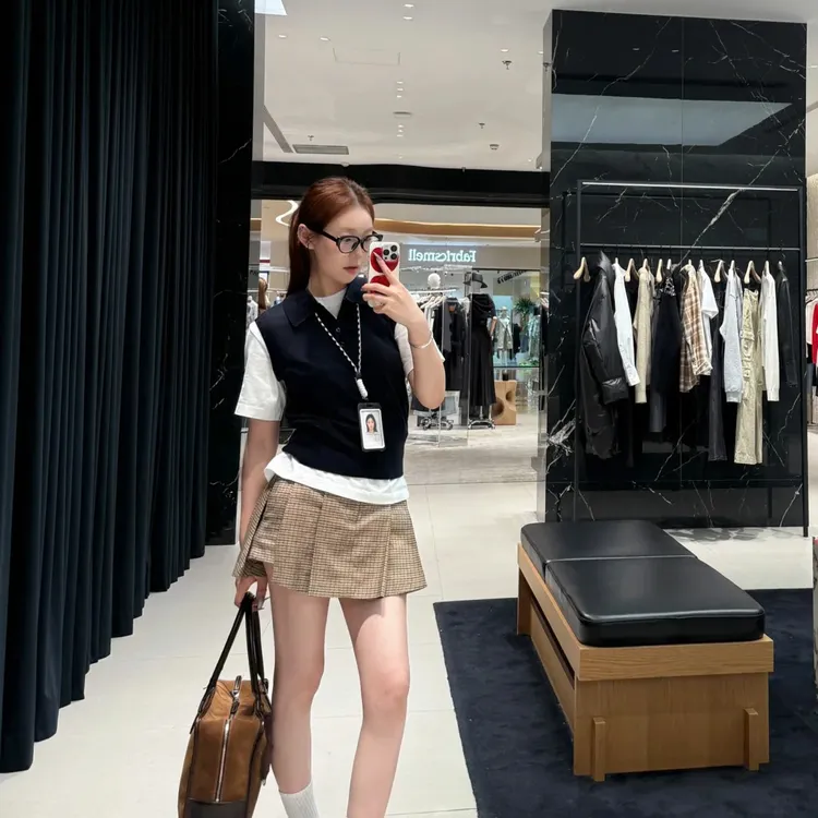 2025春季新款时尚打底短袖T恤气质显瘦洋气休闲百搭圆领套头上衣