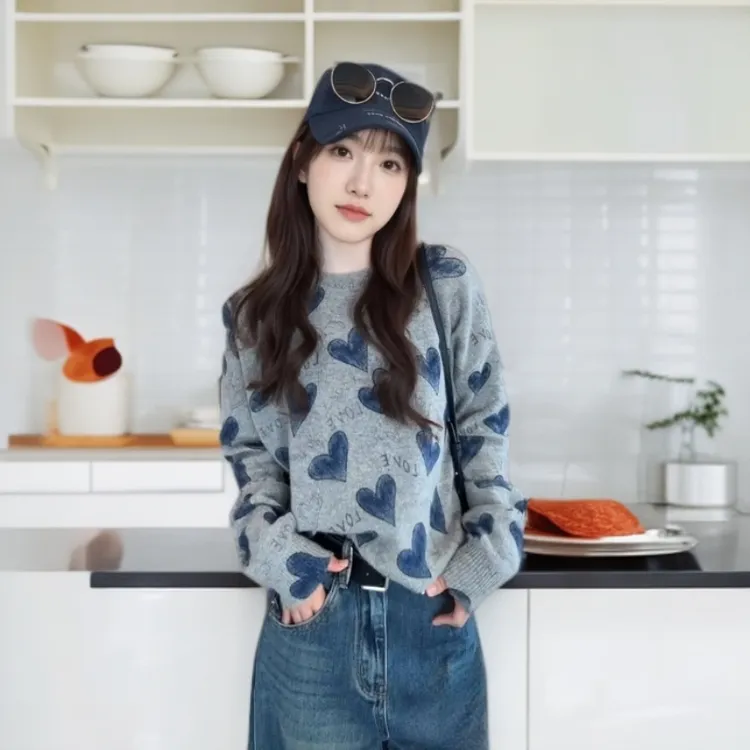 长袖针织衫女设计减龄爱心百搭字母毛衣老钱小众炸街毛衣女秋冬