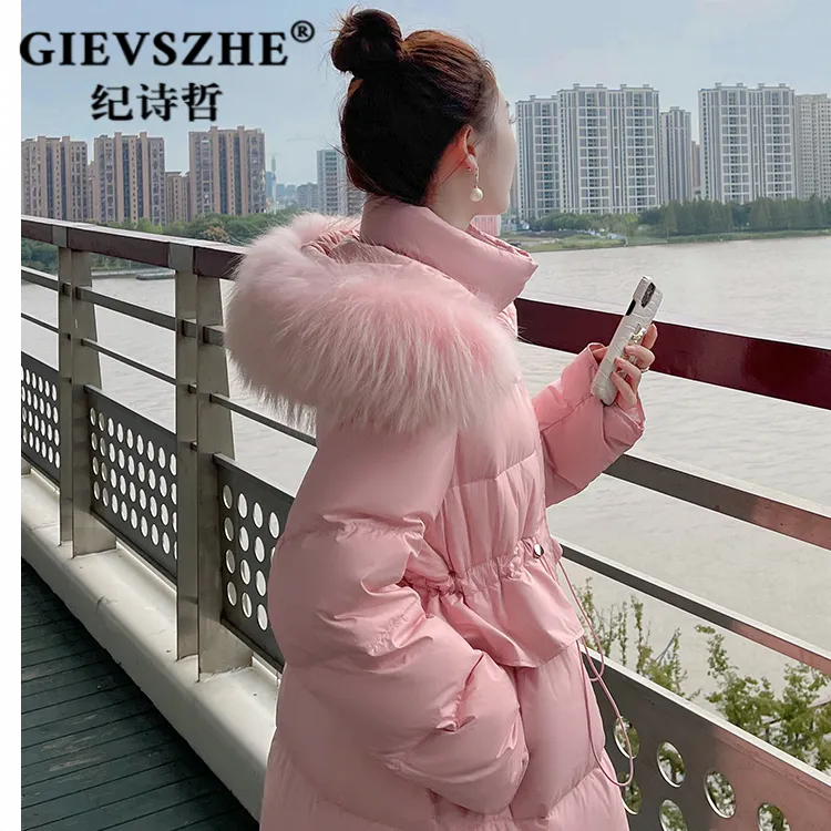 纪诗哲粉色貉子大毛领连帽长款收腰白鸭绒羽绒服女加厚保暖外套女