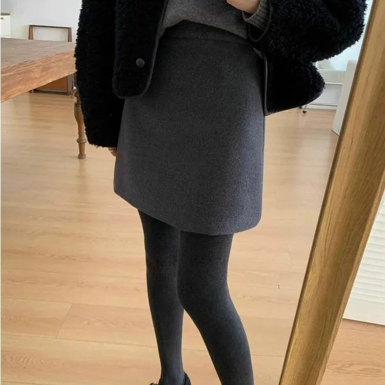 秋冬新款毛呢黑色半身裙女高腰显瘦小个子A字半裙百搭包臀短裙ins