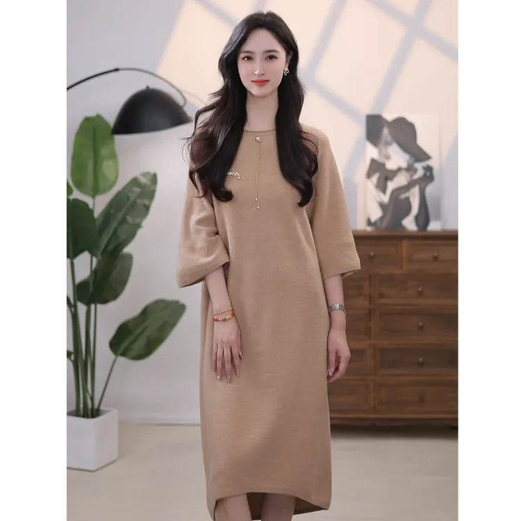 阿玛施新款洋气圆领气质秋冬女款修身羊毛裙5599027