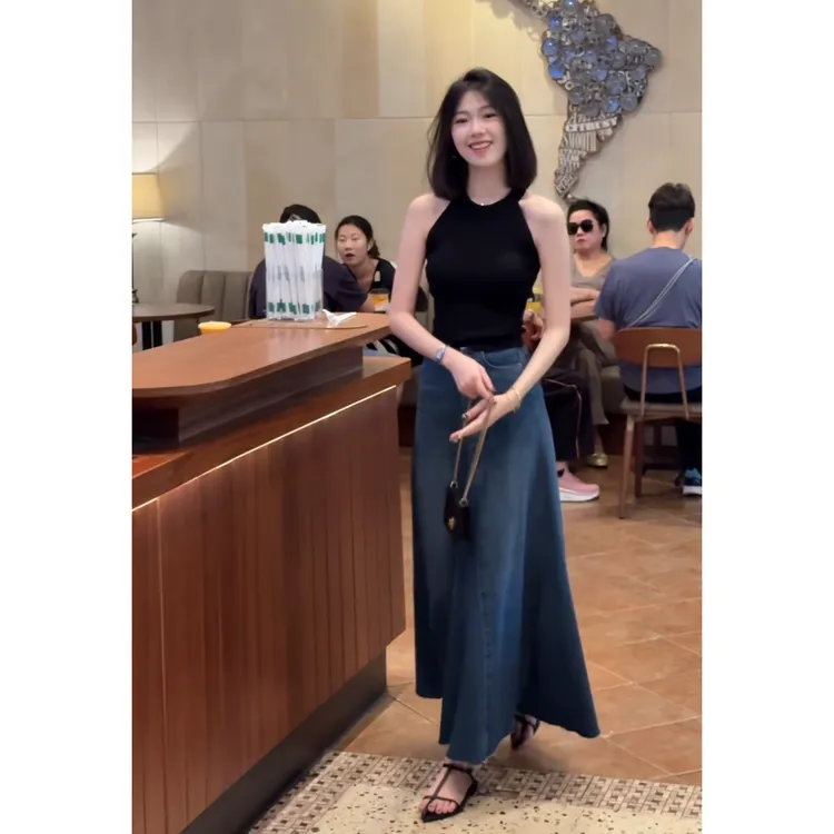 夏季穿搭一整套女2025新款韩版无袖针织背心气质牛仔半身裙两件套