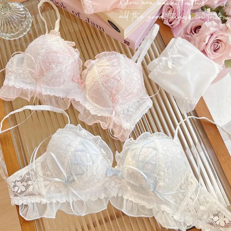 【罗曼蒂克】细肩带全蕾丝薄杯内衣女性感小胸聚拢显大无钢圈文胸罩