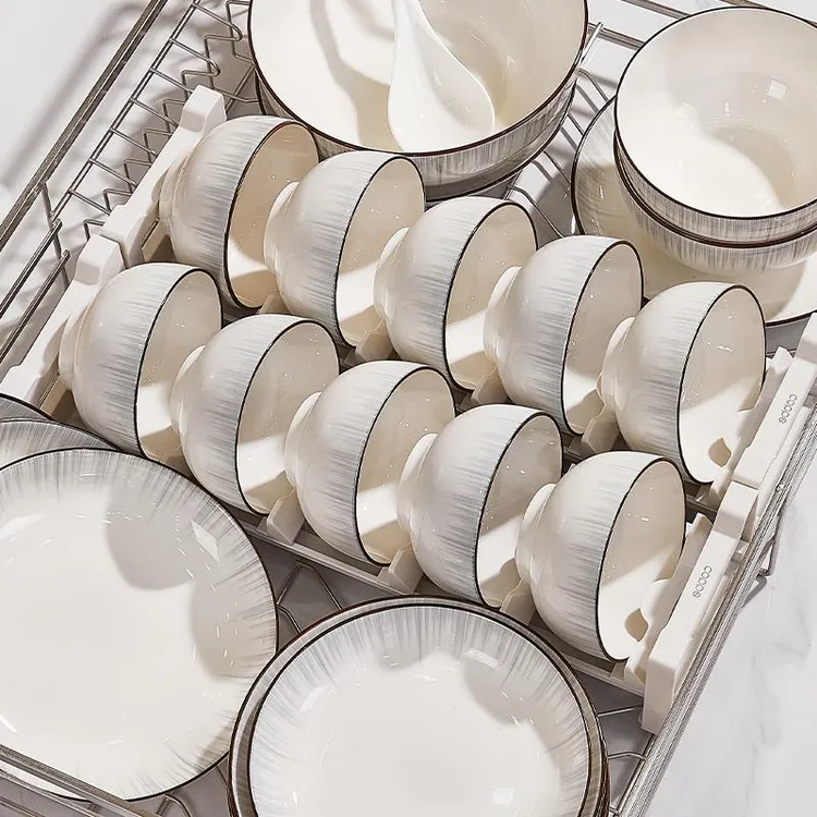 现代时光碗碟套装家用厨房釉下彩轻奢2025新款陶瓷碗盘碟餐具套装