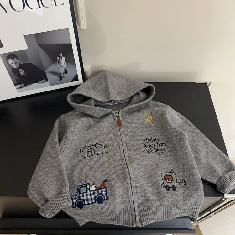 儿童针织连帽衫男童开衫秋季韩版刺绣针织衫连帽毛衣外套时尚秋装