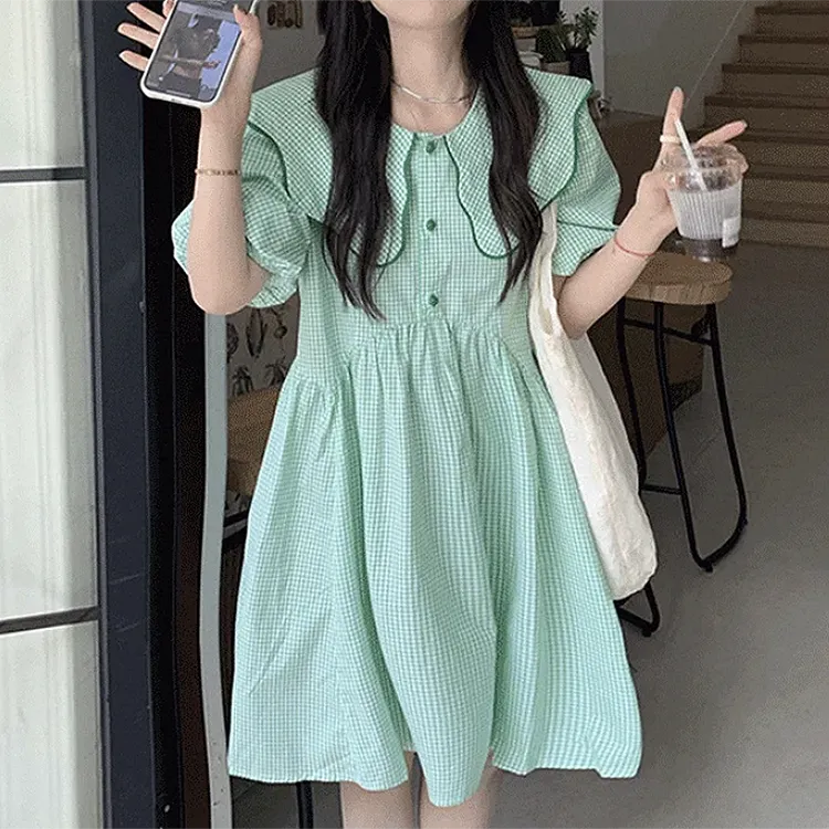 大码女装胖mm清纯裙子韩版娃娃领少女甜美减龄格子连衣裙夏9095